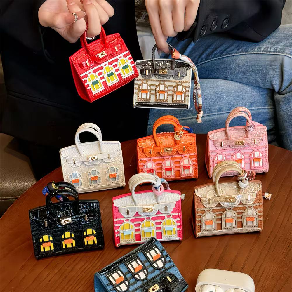 Croco-Style House Bag